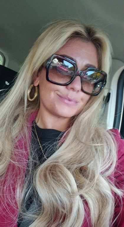 Sabine M.